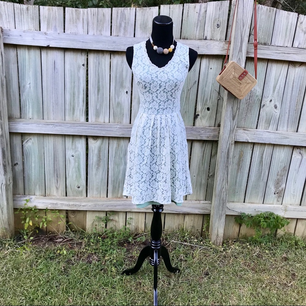 Lace knee-length dress